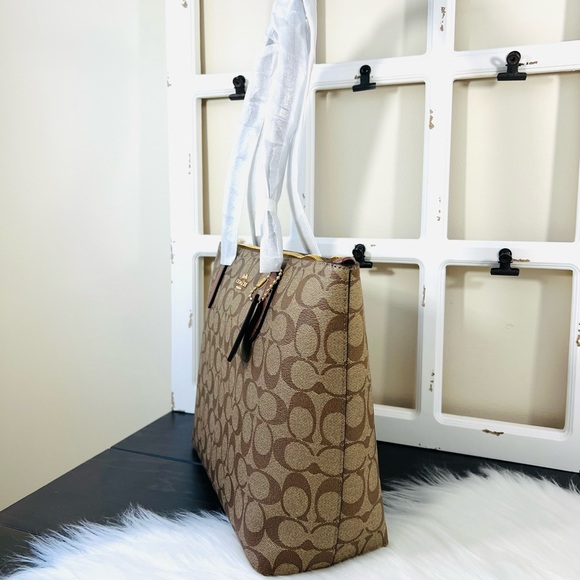 COACH Signature Zip Tote - Picture 3 of 10